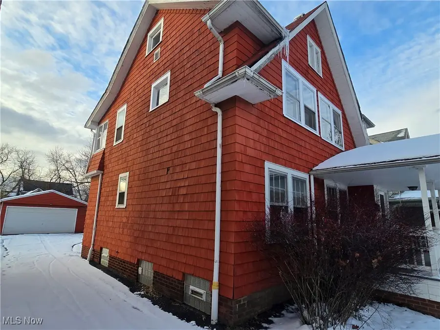 2048 Rossmoor Road, Cleveland Heights, OH 44118 - Image #2