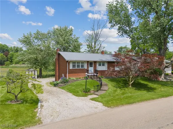 1701 42nd Nw Street, Canton, OH 44709