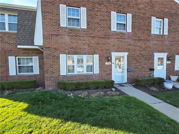 3706 Addington Court, Fairview Park, OH 44126