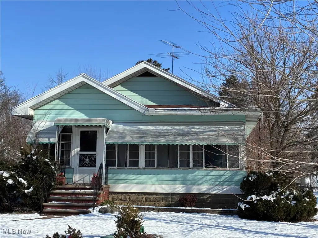 2048 Grafton Road, Elyria, OH 44035 - Image #1