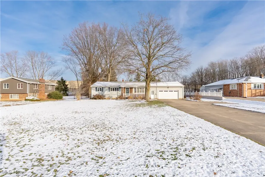 2025 S Plaza Drive, Akron, OH 44319 - Image #2