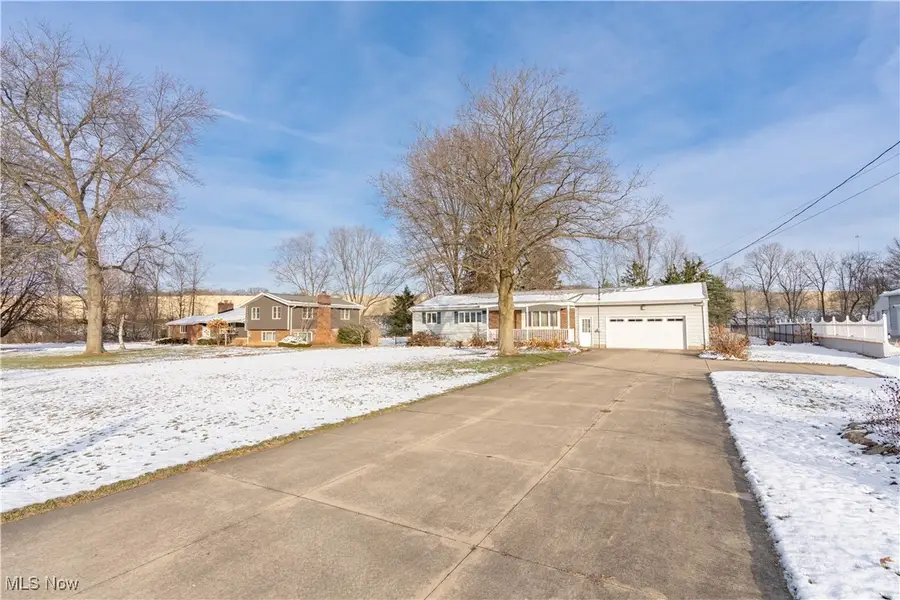 2025 S Plaza Drive, Akron, OH 44319 - Image #3