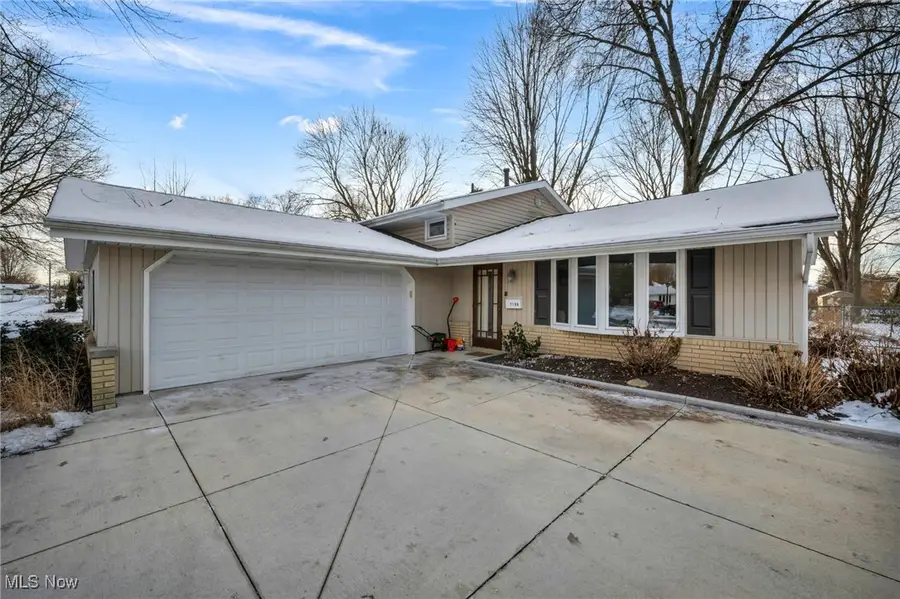7190 Wil Lou Lane, North Ridgeville, OH 44039 - Image #2