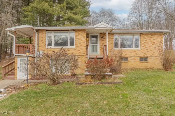 121 Waynesburg Nw Road, Carrollton, OH 44615