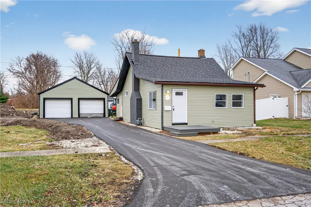 605 W Shore Boulevard, Sheffield Lake, OH 44054 - #1