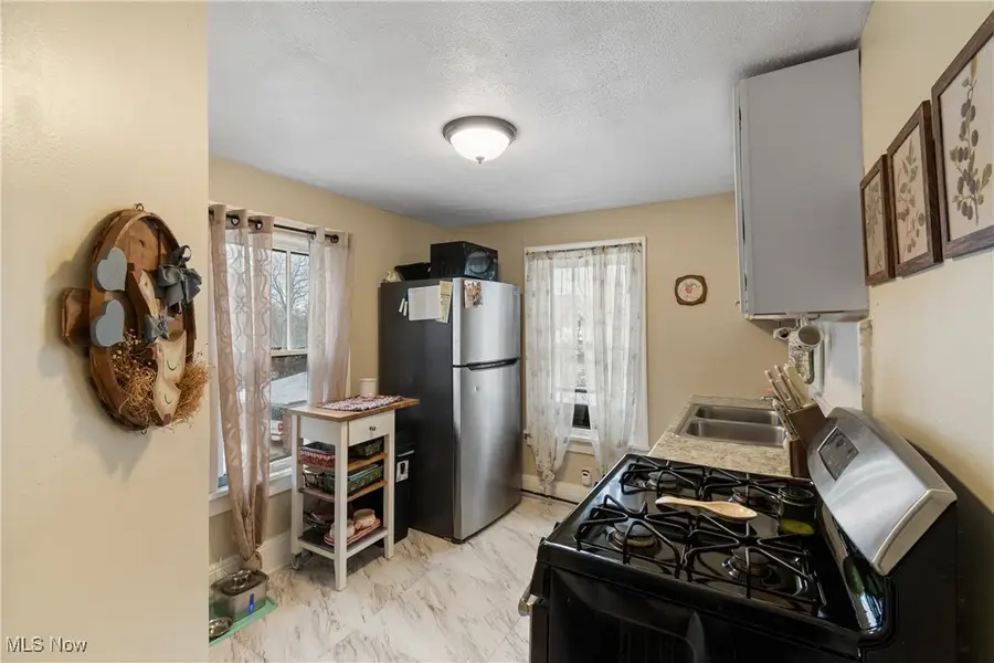 655 Oxford Avenue, Akron, OH 44310 - Image #2