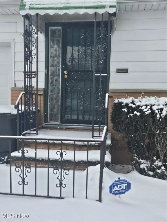 18743 Garden Boulevard, Cleveland, OH 44128 - Image #2