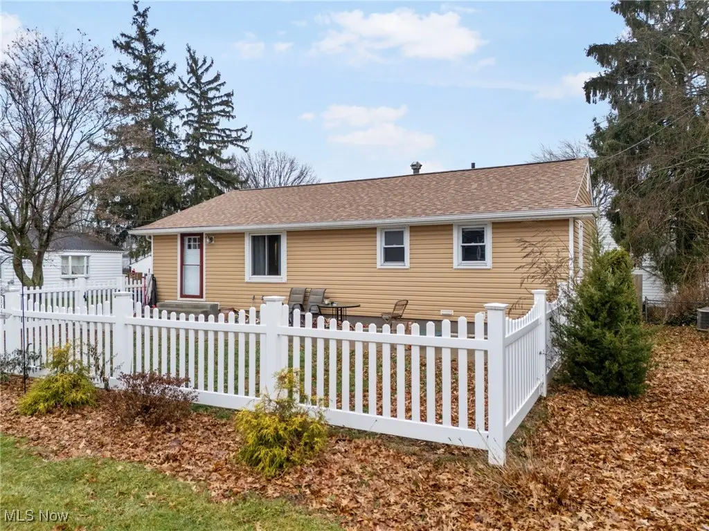 1202 37th Nw Street, Canton, OH 44709 - Image #1