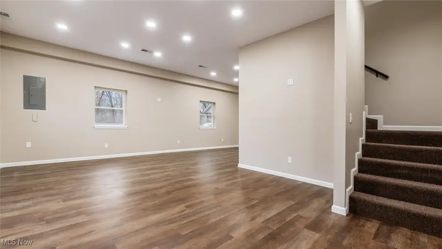 19 E 6th Street, Dresden, OH 43821 - Image #2