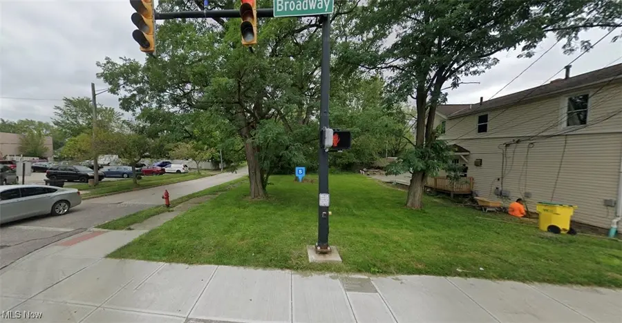 16671 Broadway Avenue, Maple Heights, OH 44137 - Image #2