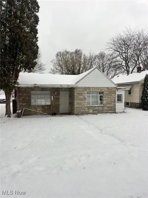 265 E 41st Street, Lorain, OH 44052