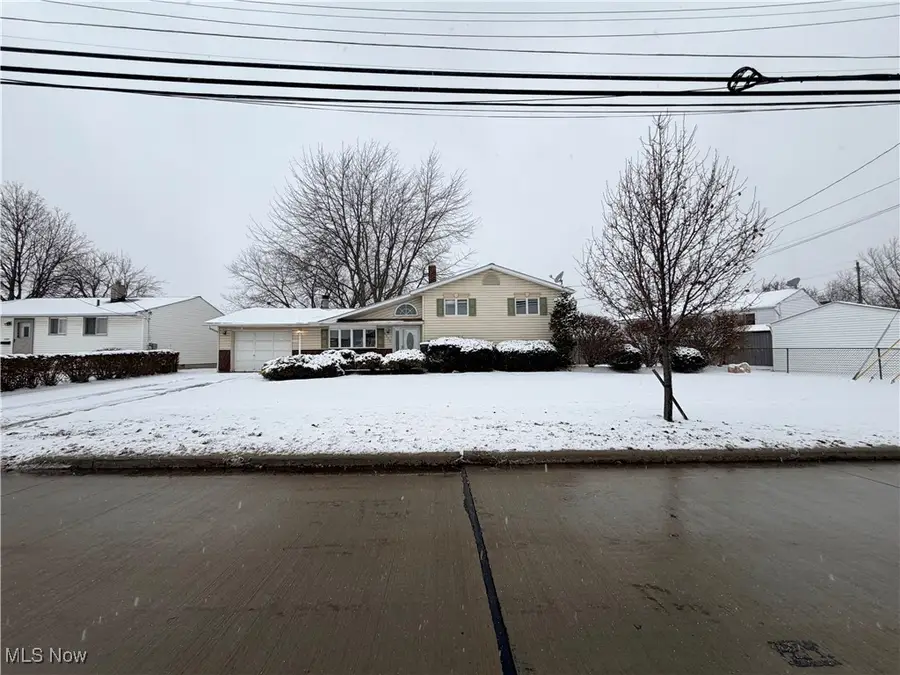 5952 Delores Boulevard, Brook Park, OH 44142 - Image #2