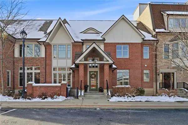 168 Vine Street #69, Westlake, OH 44145