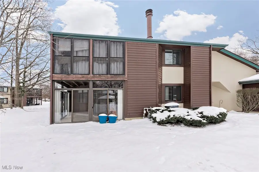 245 Quail Roost, Mayfield Heights, OH 44124 - Image #2