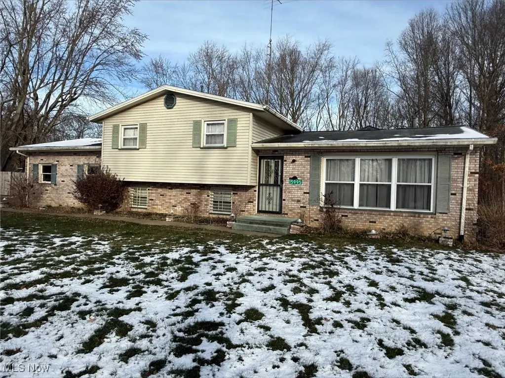 15995 Elbrook Ne Street, Alliance, OH 44601 - Image #1