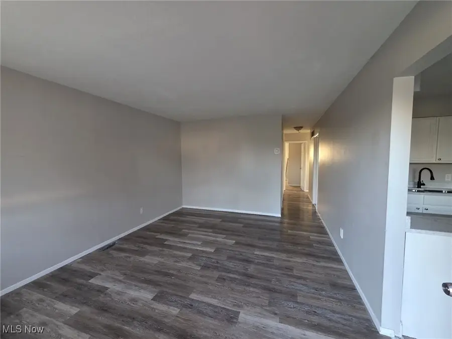 16610 Priebe Avenue, Cleveland, OH 44128 - Image #2