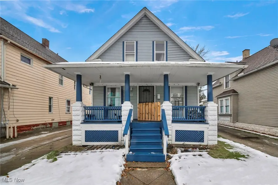 4301 Hodgson Avenue, Cleveland, OH 44109 - Image #2