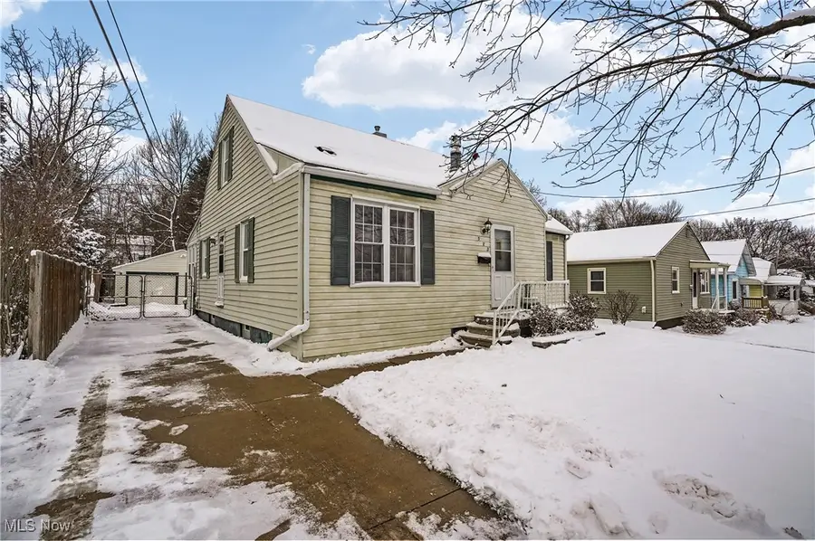 523 Evans Avenue, Akron, OH 44310 - Image #2