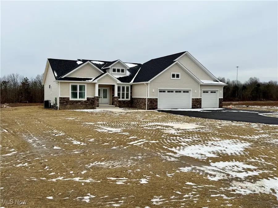 6916 S Raccoon Road, Canfield, OH 44406 - Image #2