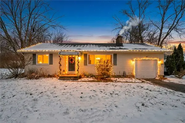 716 Howell Street, Sheffield Lake, OH 44054