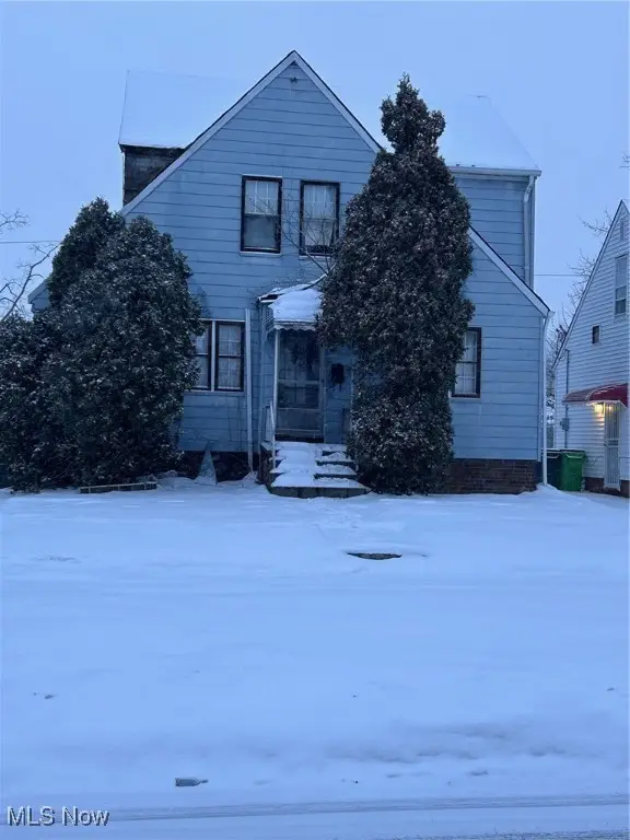 4452 Lee Heights Boulevard, Warrensville Heights, OH 44128