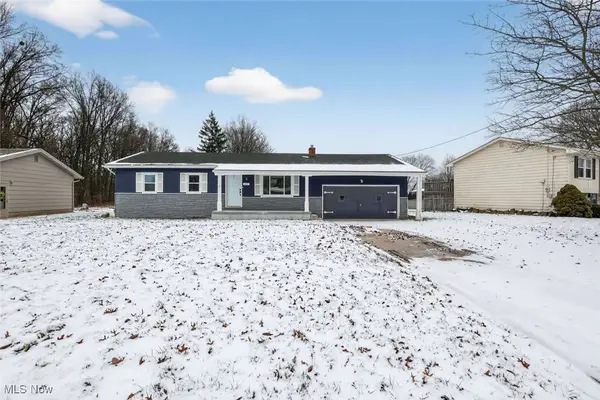 2215 Frostwood Drive, Austintown, OH 44515