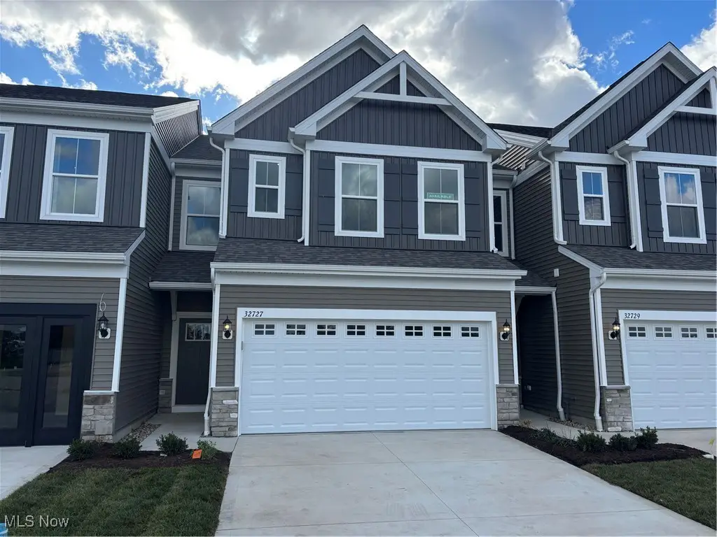 32727 Sandridge Run, Avon Lake, OH 44012 - Image #1