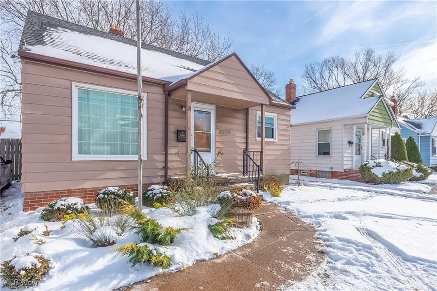 4529 W 150th Street, Cleveland, OH 44135 - Image #2