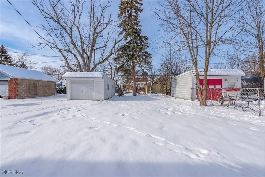 5246 Philip Avenue, Maple Heights, OH 44137 - Image #3