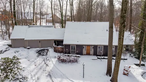 8562 Kimblewick Ne Lane, Warren, OH 44484