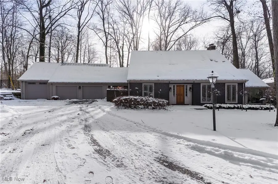 8562 Kimblewick Ne Lane, Warren, OH 44484 - Image #2