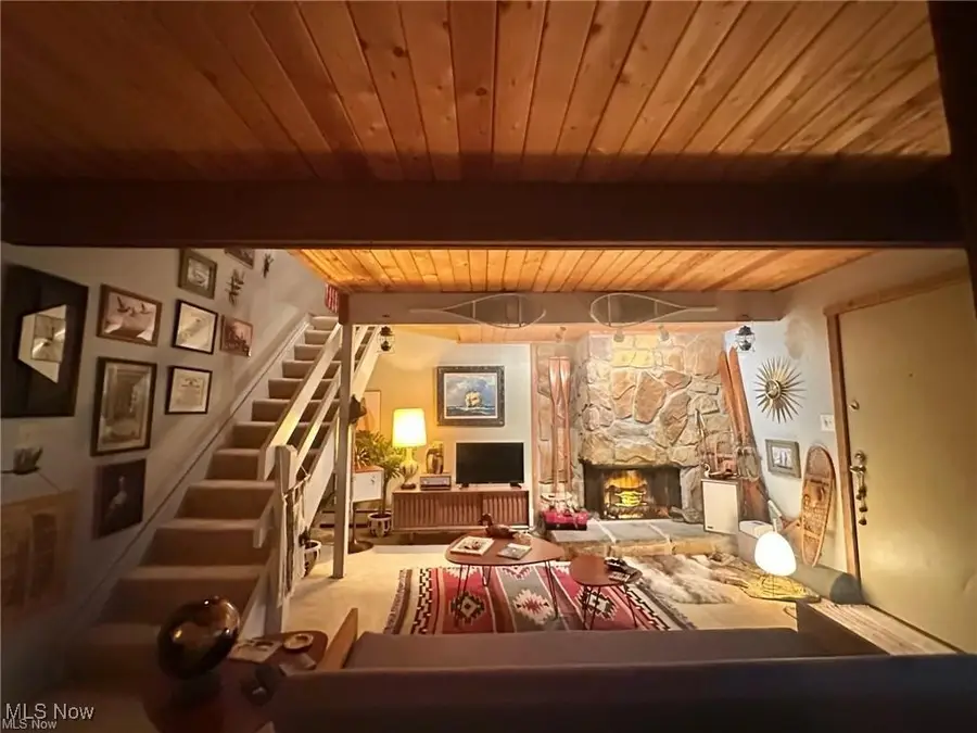 1722 Treetop Trail, Akron, OH 44313 - Image #3