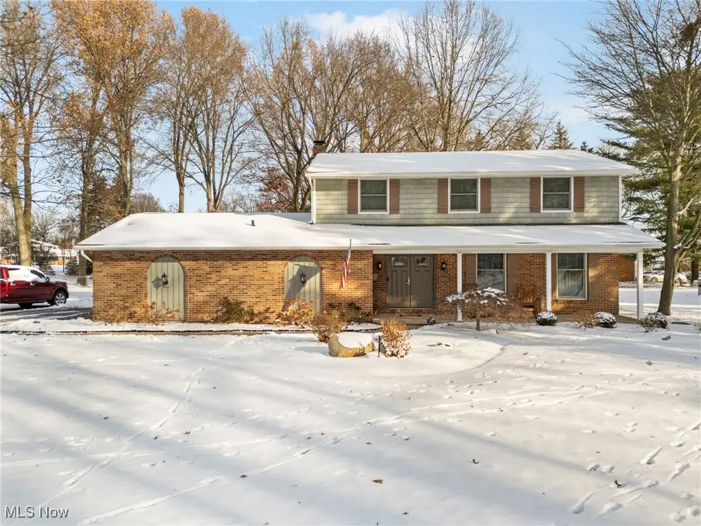 2334 Tanglewood Ne Drive, Massillon, OH 44646 - Image #1