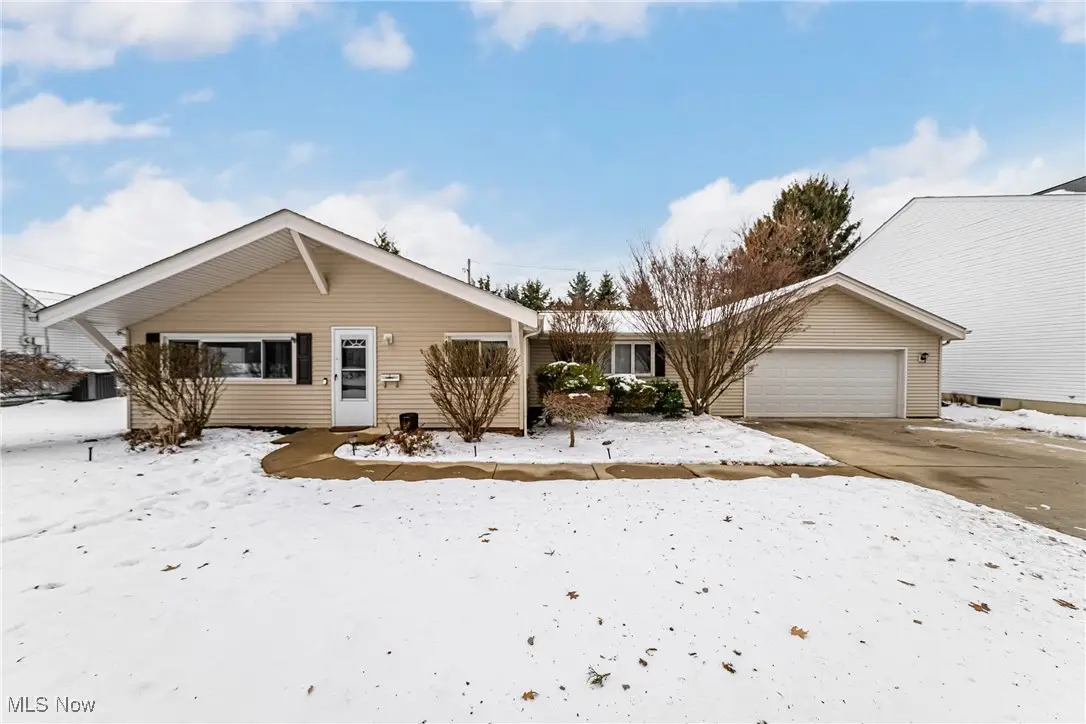 148 Englewood Drive, Avon Lake, OH 44012 - Image #1