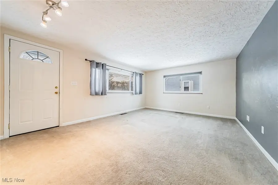 148 Englewood Drive, Avon Lake, OH 44012 - Image #3