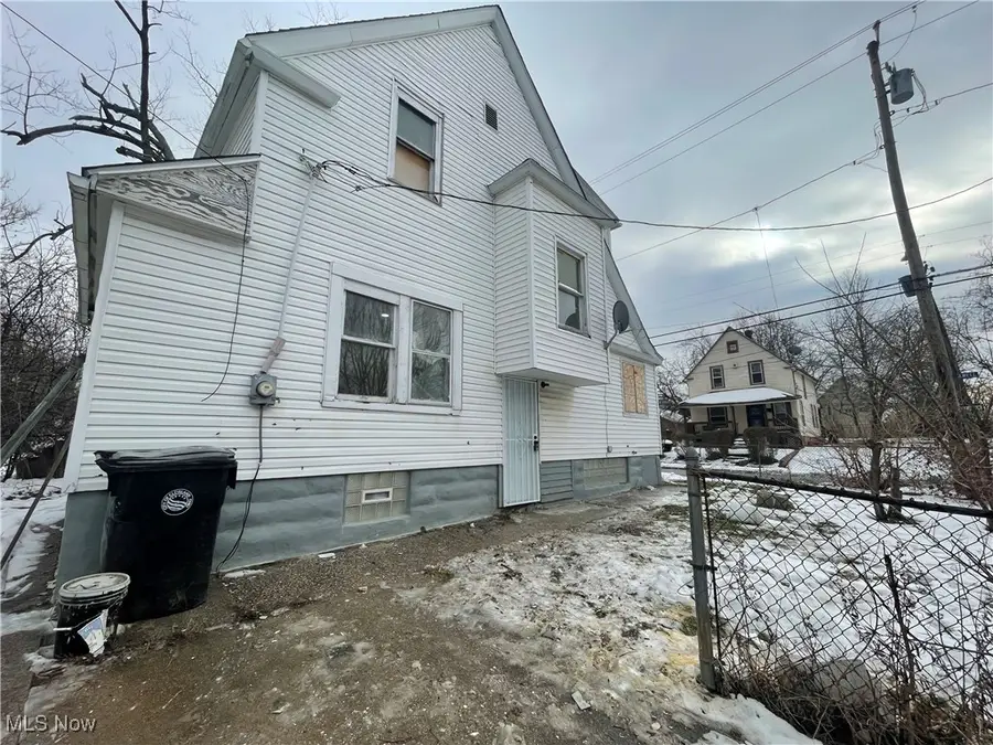 9703 Elwell Avenue, Cleveland, OH 44104 - Image #2