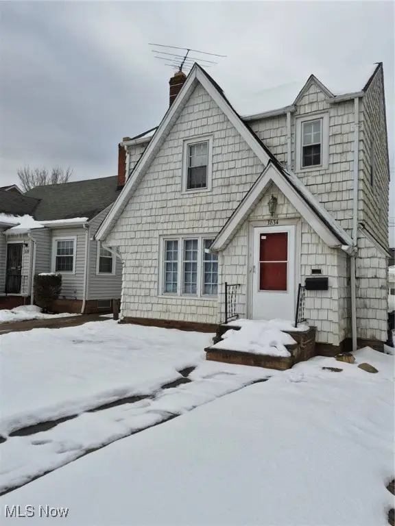 3634 Pennington Road, Shaker Heights, OH 44120 - Image #2