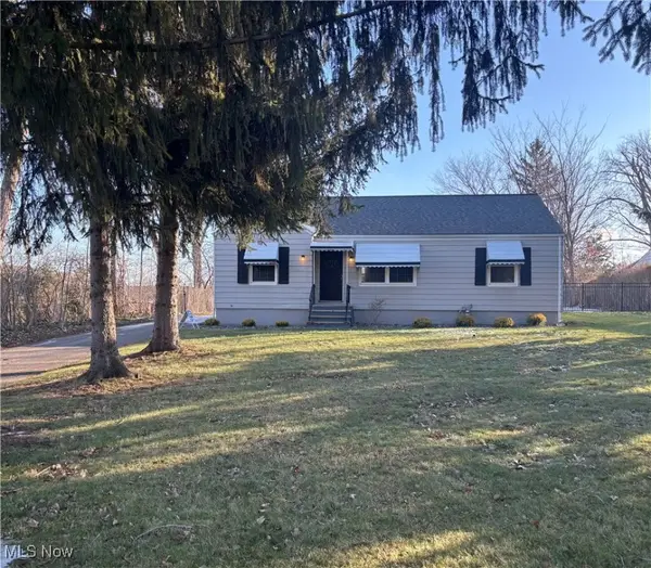 2771 Stark Drive, Willoughby Hills, OH 44094