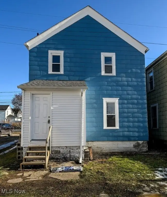 200 8th Nw Street, Barberton, OH 44203 - #2