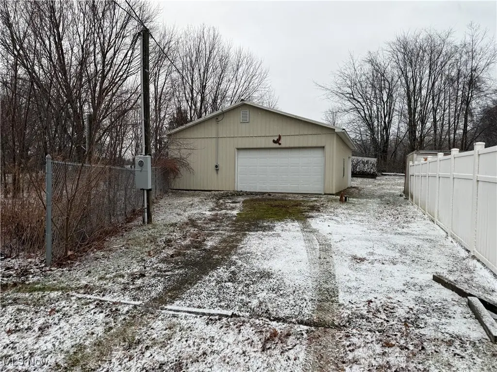 9076 E Southview Street, Minerva, OH 44657 - Image #1