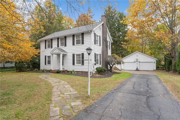 720 Knoll Se Street, North Canton, OH 44709