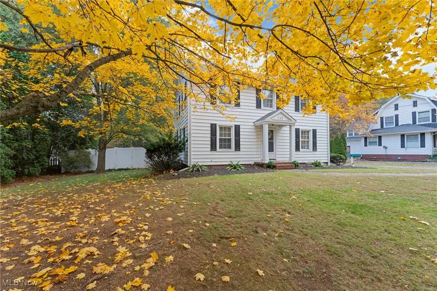 720 Knoll Se Street, North Canton, OH 44709 - #3