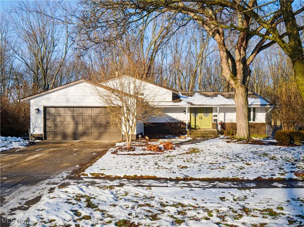 19816 Wendy Drive, Berea, OH 44017 - Image #1
