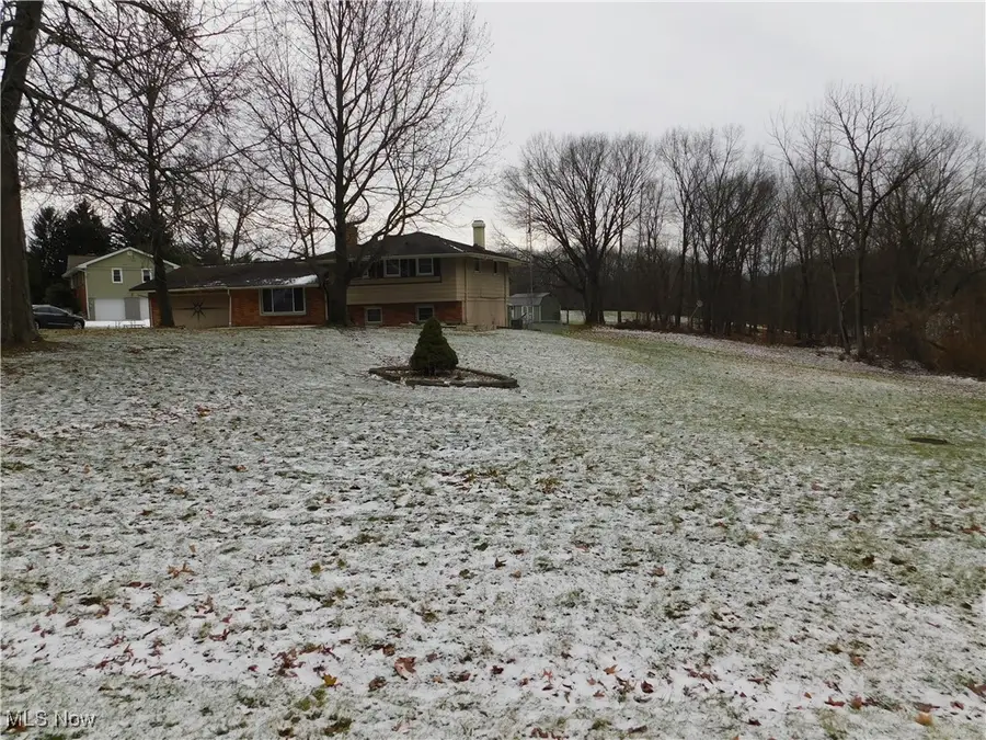 7360 N Meadowpark Drive, Walton Hills, OH 44146 - Image #3