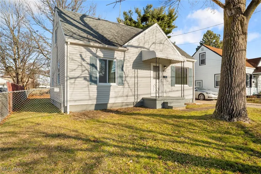 835 E Archwood Avenue, Akron, OH 44306 - Image #2