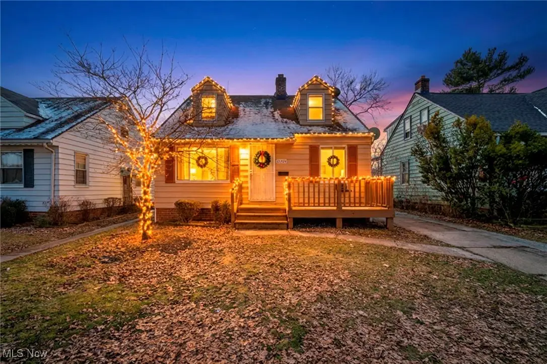 15404 Fernway Drive, Maple Heights, OH 44137 - Image #1