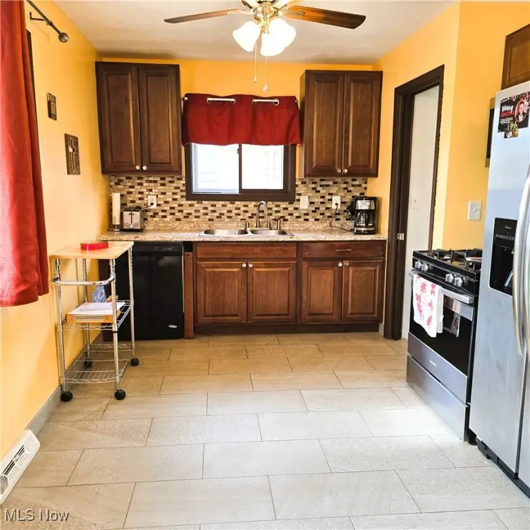 14621 Saint James Avenue, Cleveland, OH 44135 - Image #3