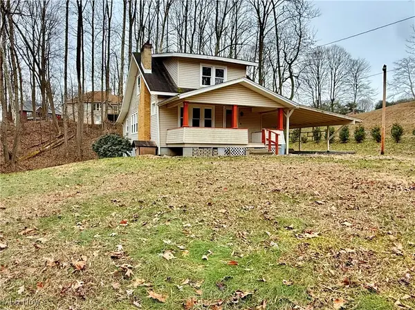 2399 Meldahl Road, Washington, WV 26181