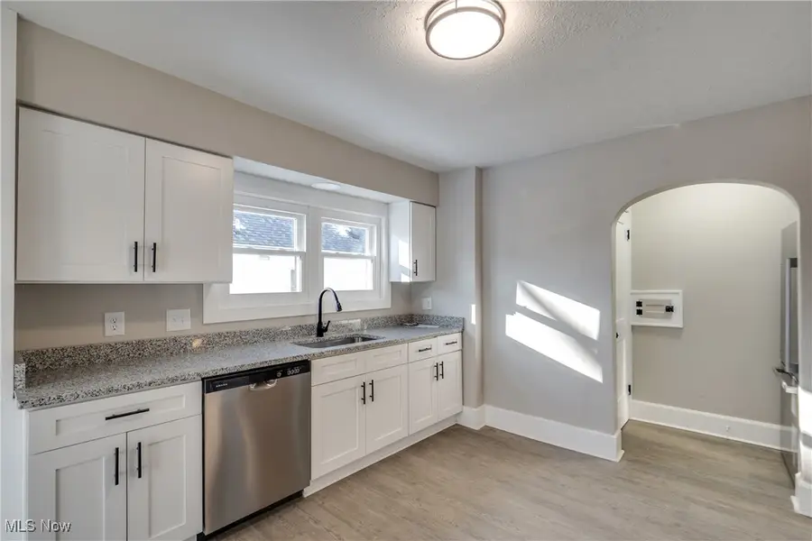 1835 Thornapple Avenue, Akron, OH 44301 - Image #2