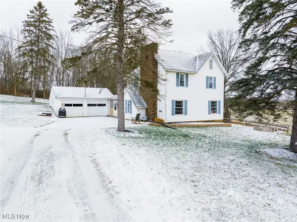 14361 Stanwood Sw Street, Navarre, OH 44662